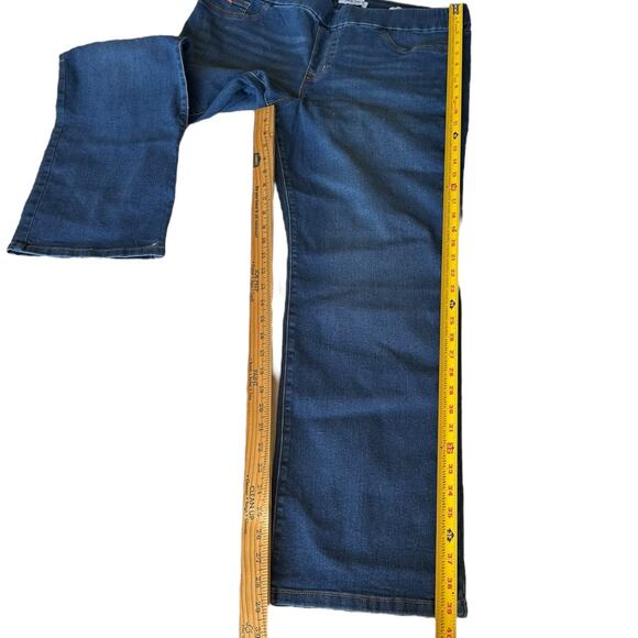 Womens Pants Size 16 Pull On NWT Jeans - Picture 3 of 9